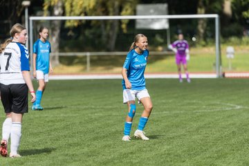 Bild 193 - wBJ VfL Pinneberg - Germania Schnelsen : Ergebnis: 15:1